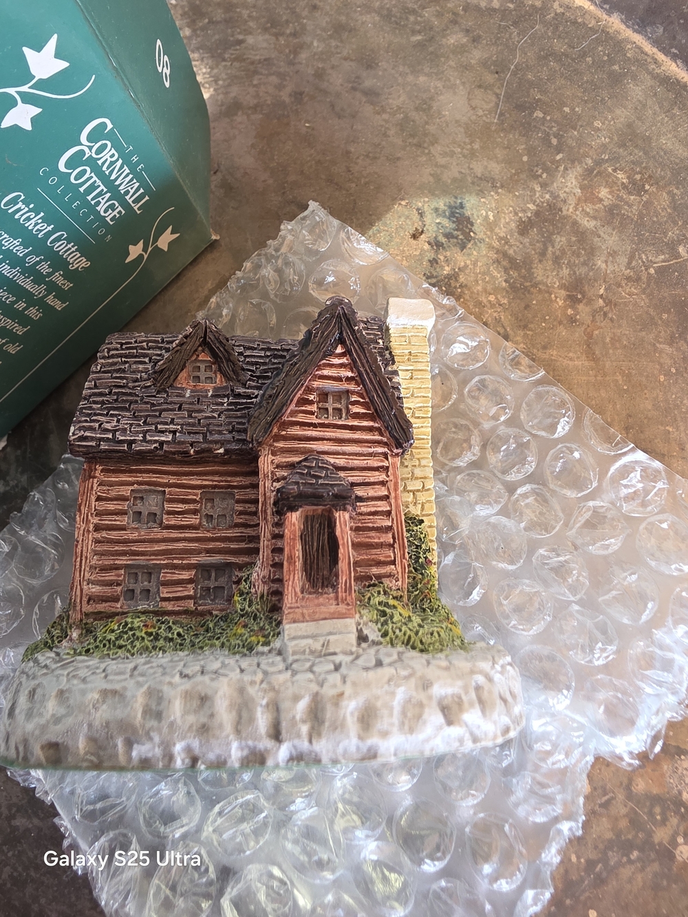 Cornwall Cottage Brown Log Cabin Holiday Decor Figurine